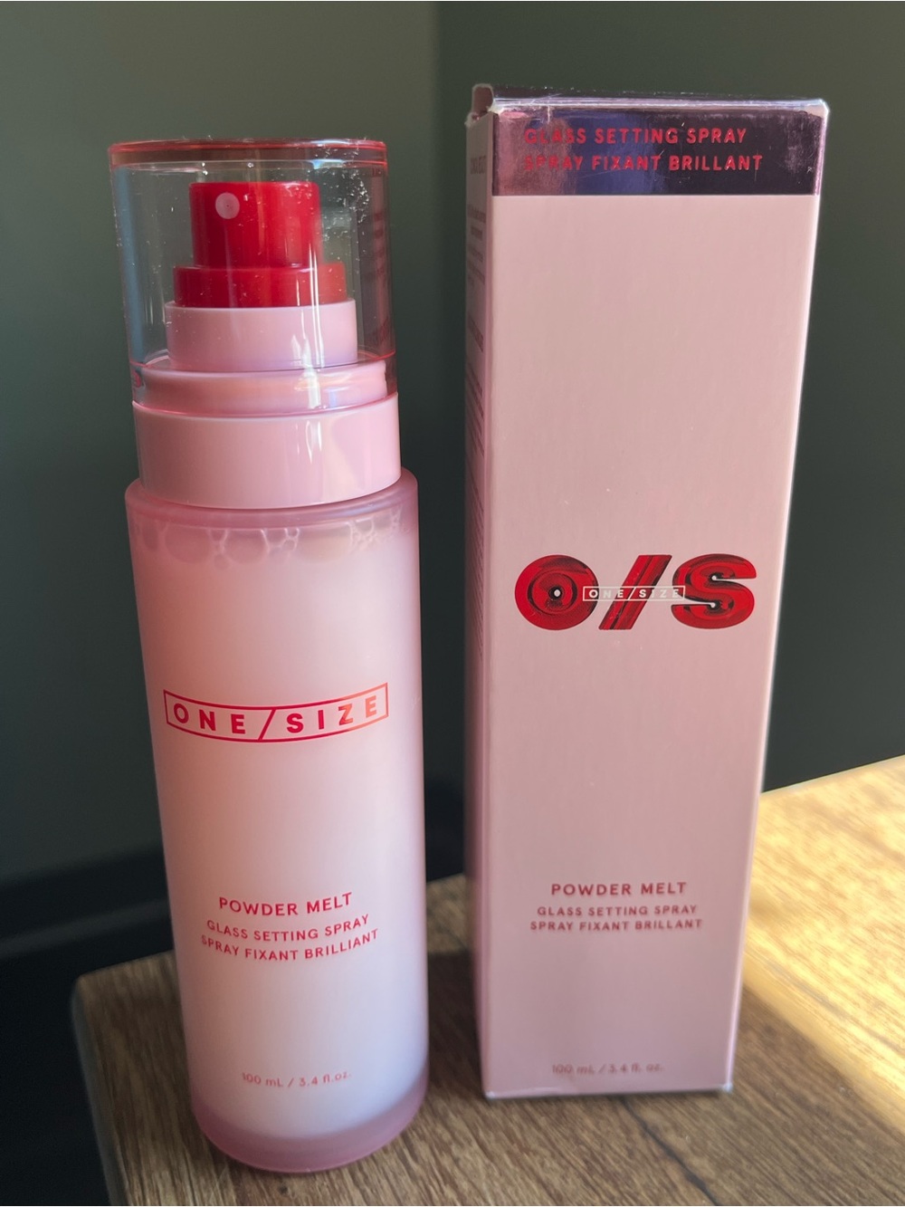 ONE/SIZE Powder Melt Glass Setting Spray
